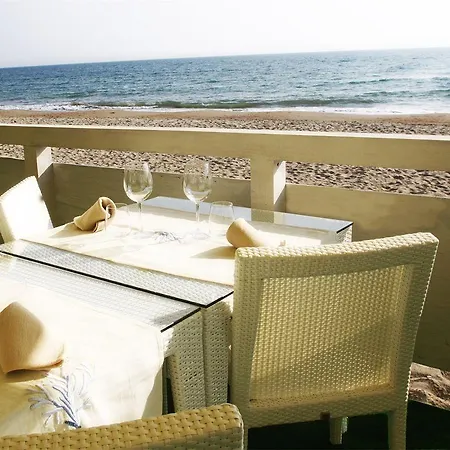 Frontemare T-village! Aparthotel Anzio