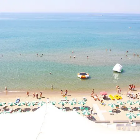 Aparthotel Frontemare T-village! Anzio