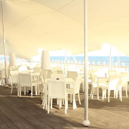 Aparthotel Frontemare T-village! Anzio